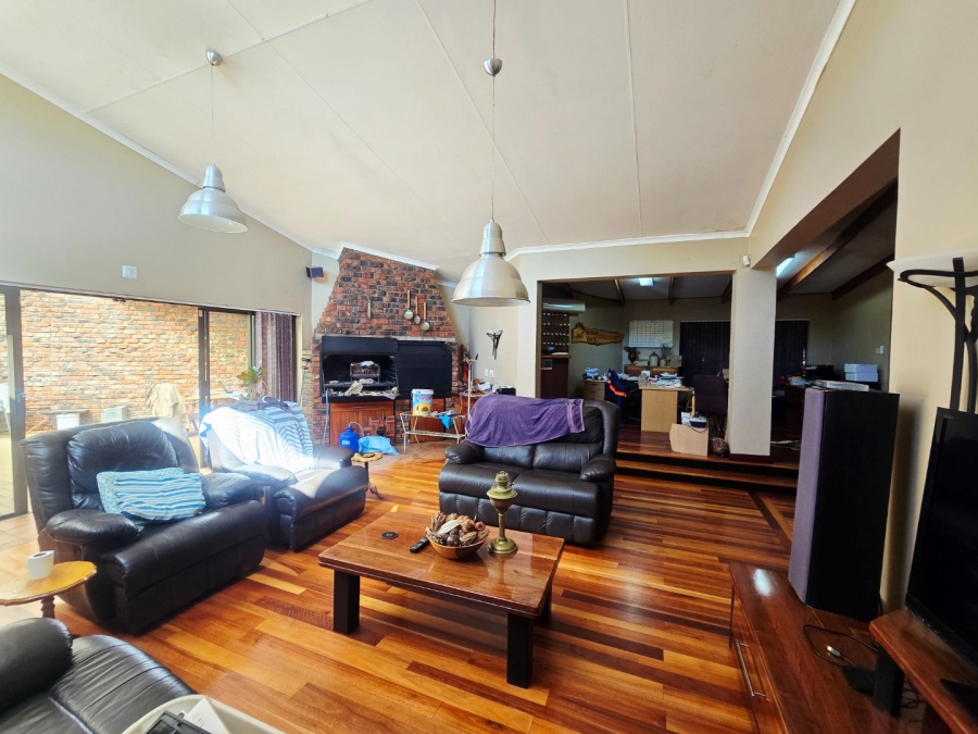 4 Bedroom Property for Sale in Dan Pienaar Free State